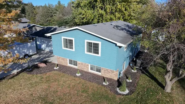 524 10th Avenue Nw, Dodge Center, MN 55927