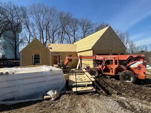 2683 Lakeview Court, Little Canada, MN 55117