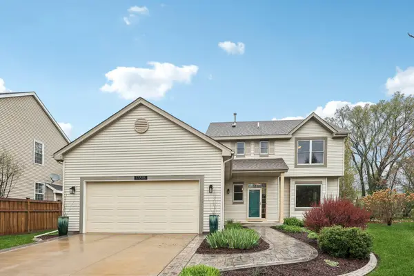 17818 Inverness Curve, Eden Prairie, MN 55347