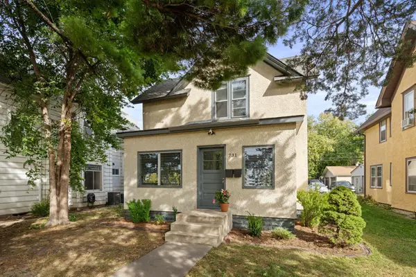 731 Fillmore Street Ne, Minneapolis, MN 55413