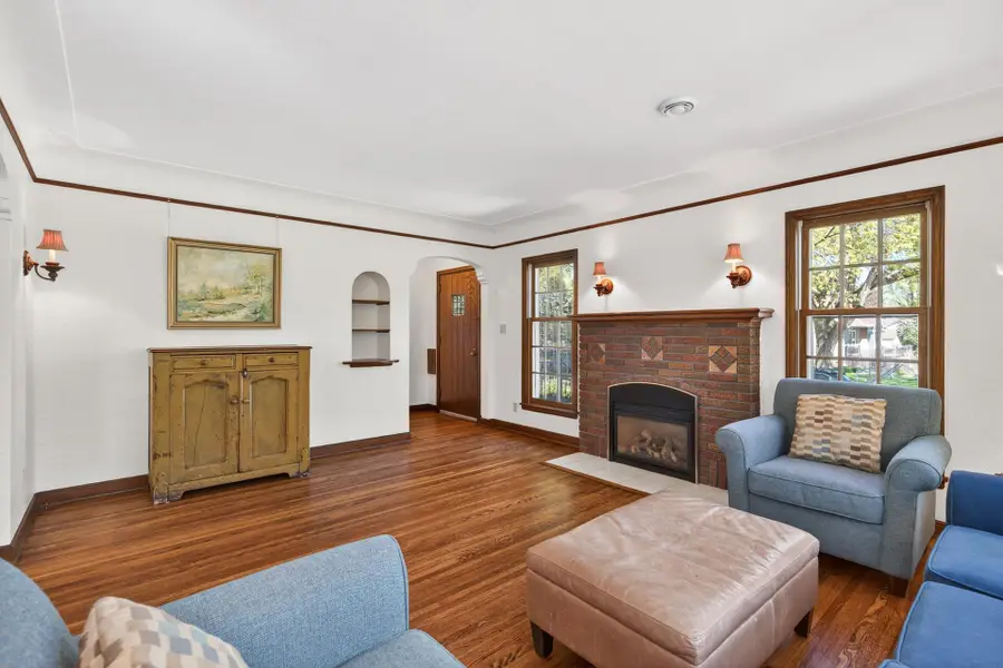 2700 Hayes Street Ne, Minneapolis, MN 55418 - #2
