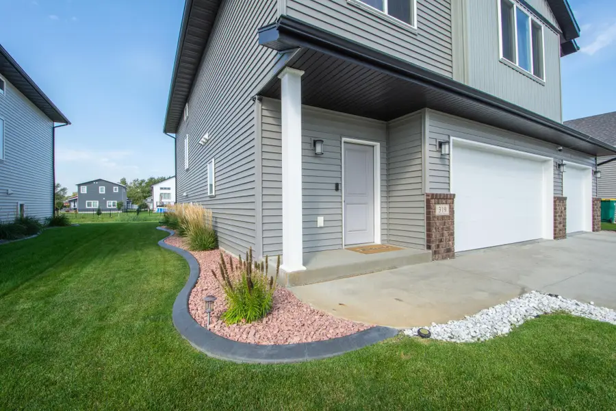 319 6th Street E, Horace, ND 58047 - #3