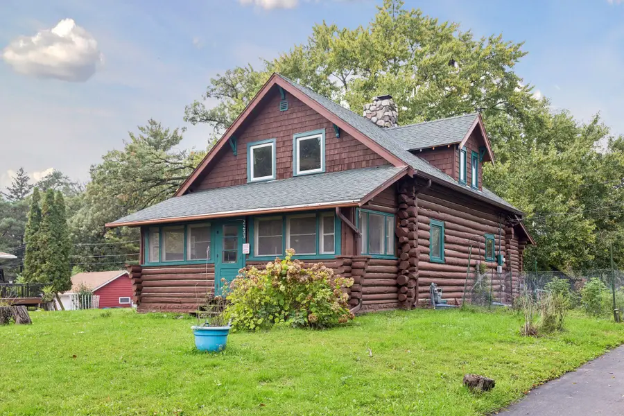 2233 15th Avenue E, North Saint Paul, MN 55109 - #3
