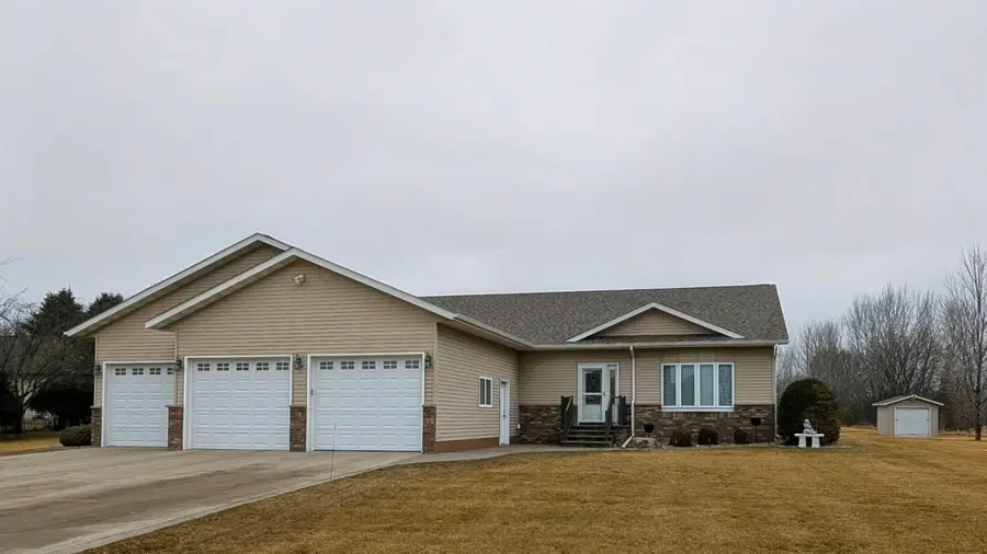 2033 Park Avenue, Montevideo, MN 56265 - #3