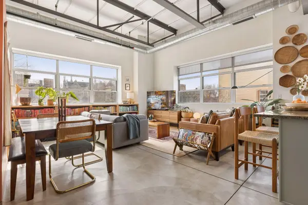 111 E Franklin Avenue #320, Minneapolis, MN 55404