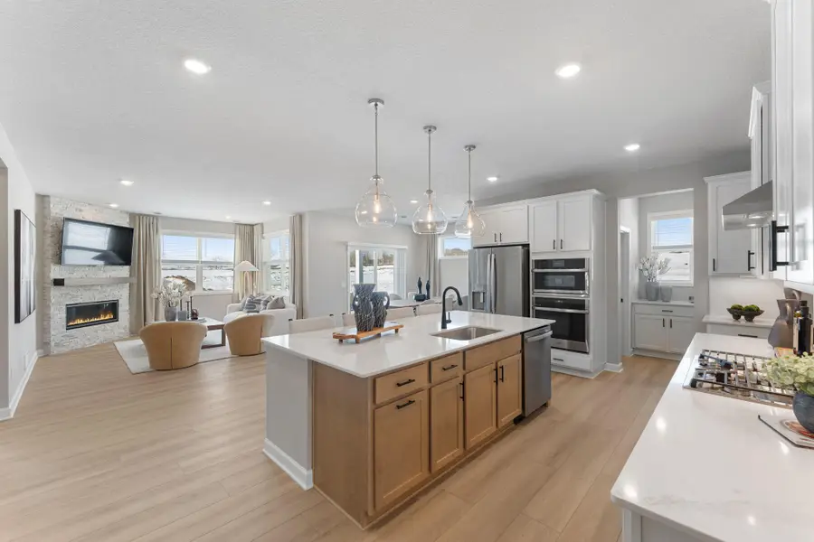 5194 Long Pointe Bay, Woodbury, MN 55129 - #3