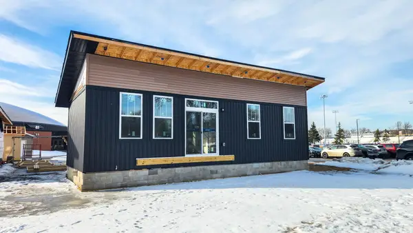 801 17th Avenue N, Fargo, ND 58102