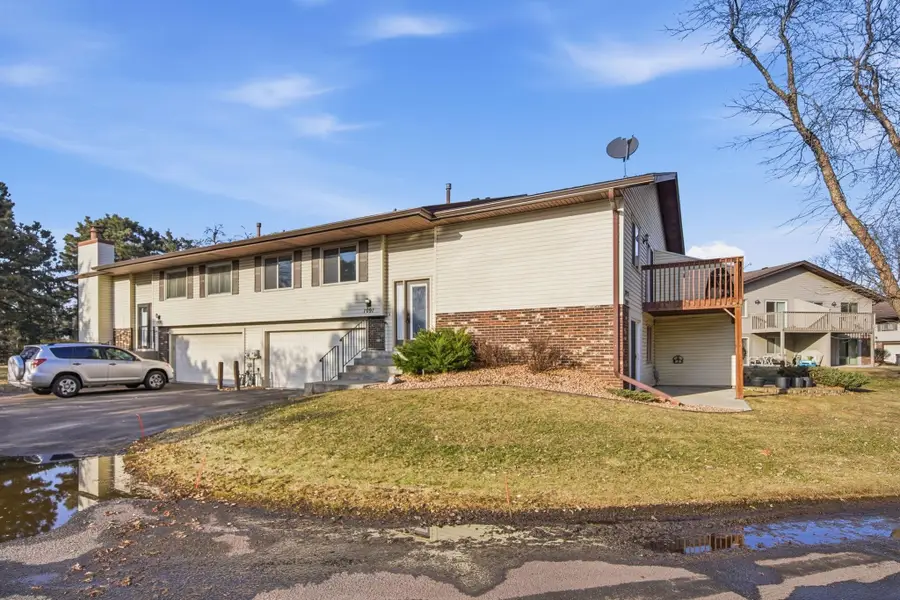 1091 Churchill Place, Shoreview, MN 55126 - #2