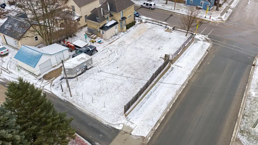 201 Boulevard Avenue Ne, Montgomery, MN 56069 - #2