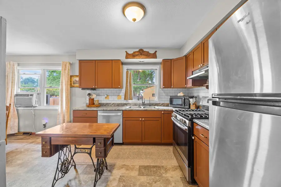 204 Cedar Street S, Lester Prairie, MN 55354 - #3