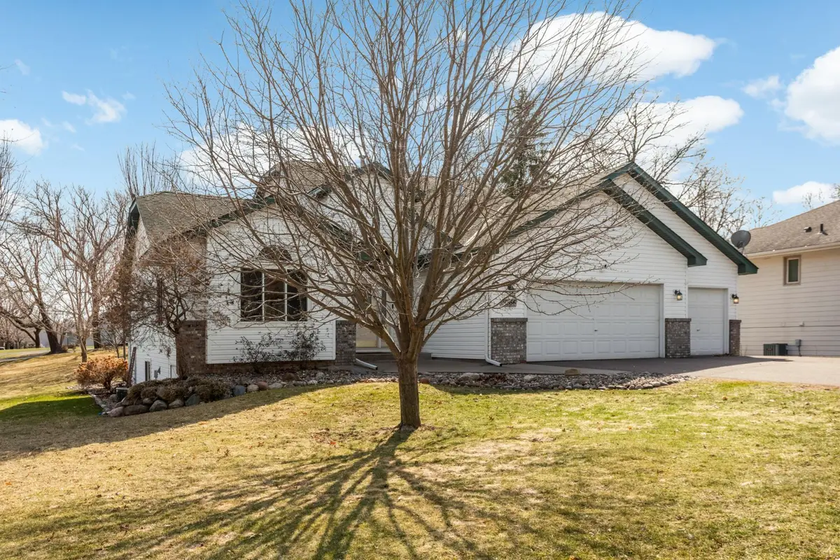 11066 190 1/2 Avenue Nw, Elk River, MN 55330 - #1