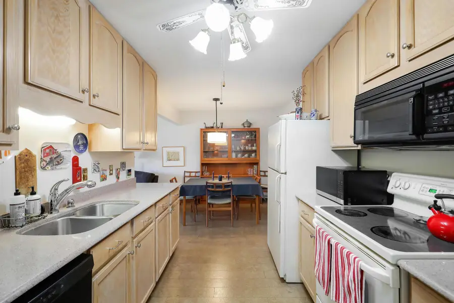 4360 Brookside Court #218, Edina, MN 55436 - #3