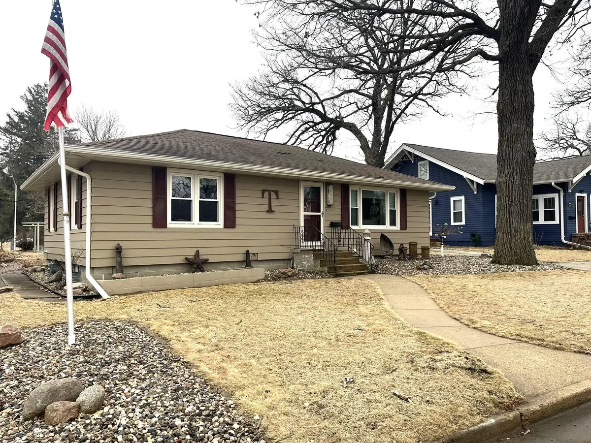 1323 Oak Beach Drive, Fairmont, MN 56031 - #1