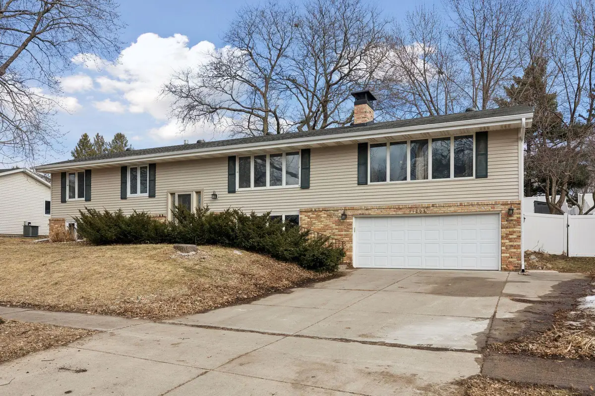 11205 River Hills Drive, Burnsville, MN 55337 - #1