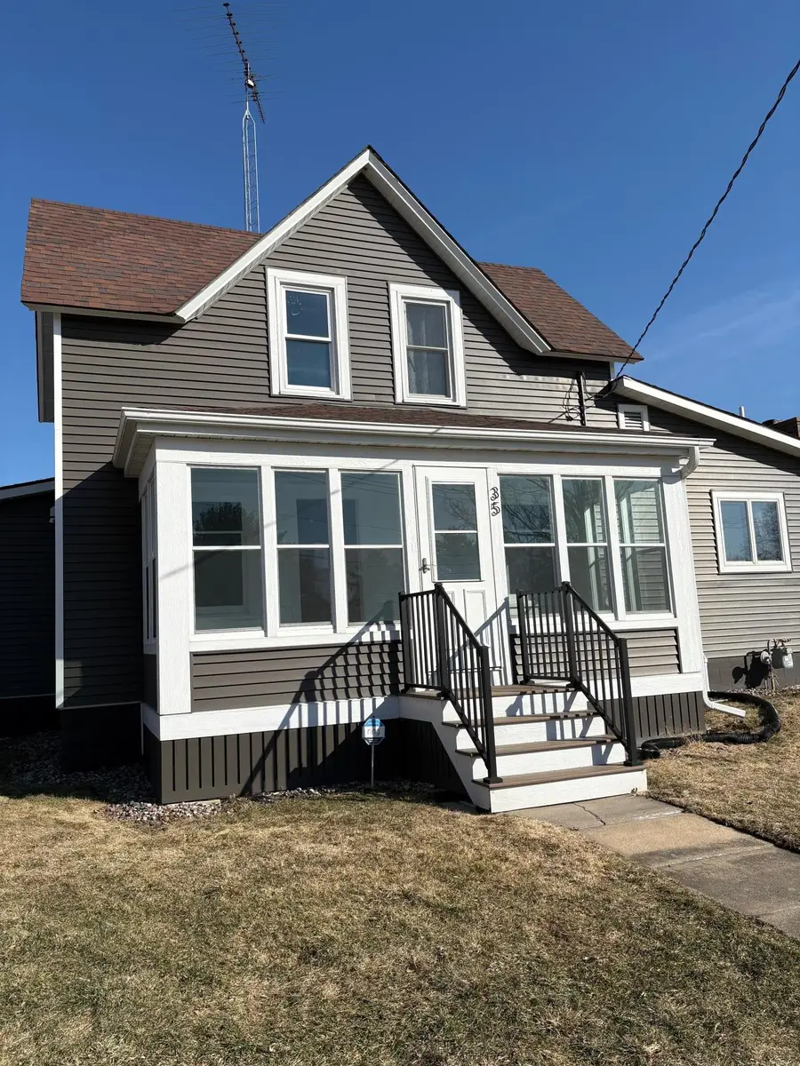 35 3rd Street Se, Plainview, MN 55964 - #2