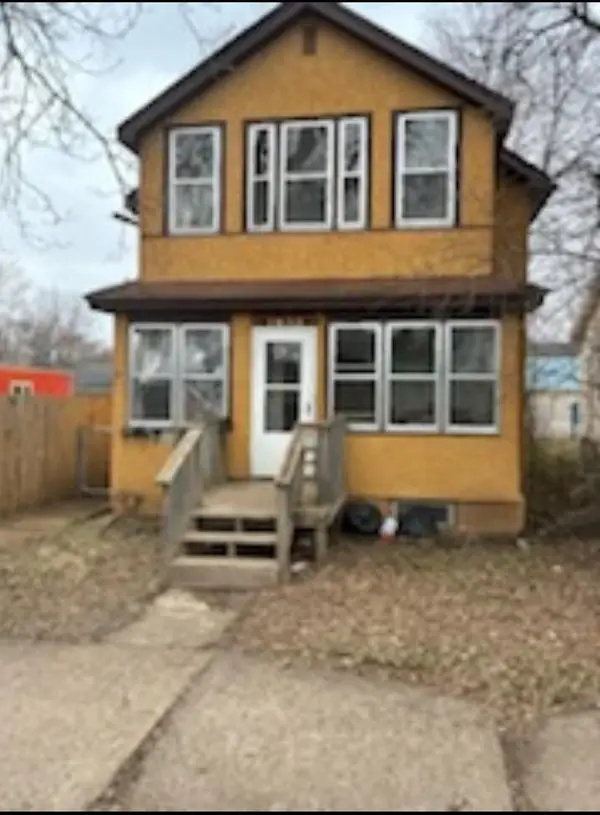 2830 5th Avenue E, Hibbing, MN 55746