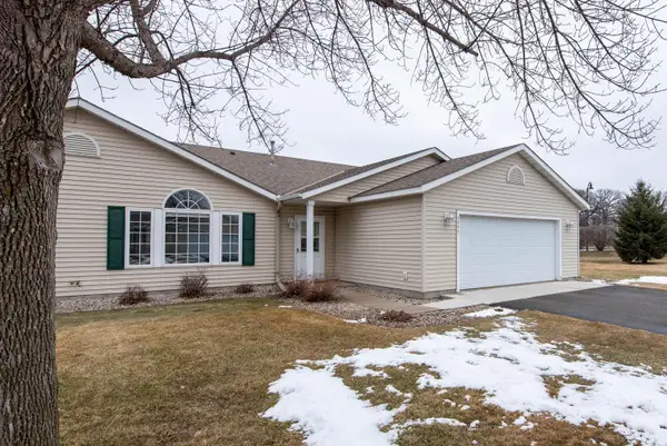 2057 Black Squirrel Trail, North Mankato, MN 56003
