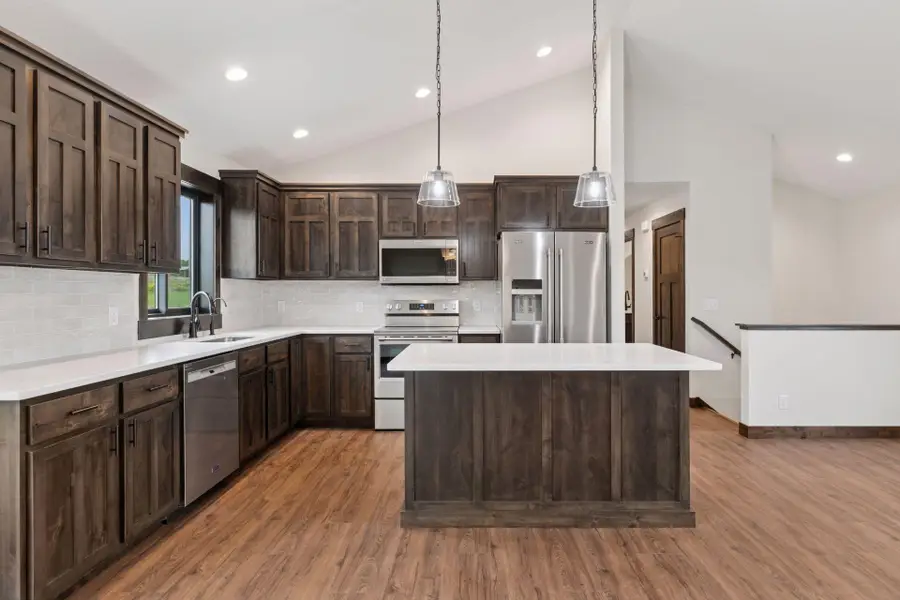 471 Coyote Way, New Richmond, WI 54017 - #3