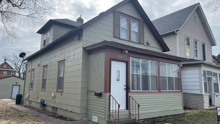 904 Jessamine Avenue E, Saint Paul, MN 55106 - #2