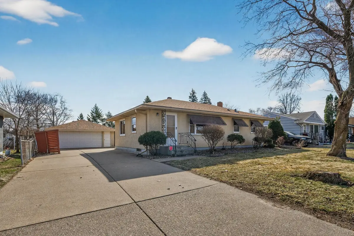 2724 Mcknight Road N, North Saint Paul, MN 55109 - #1