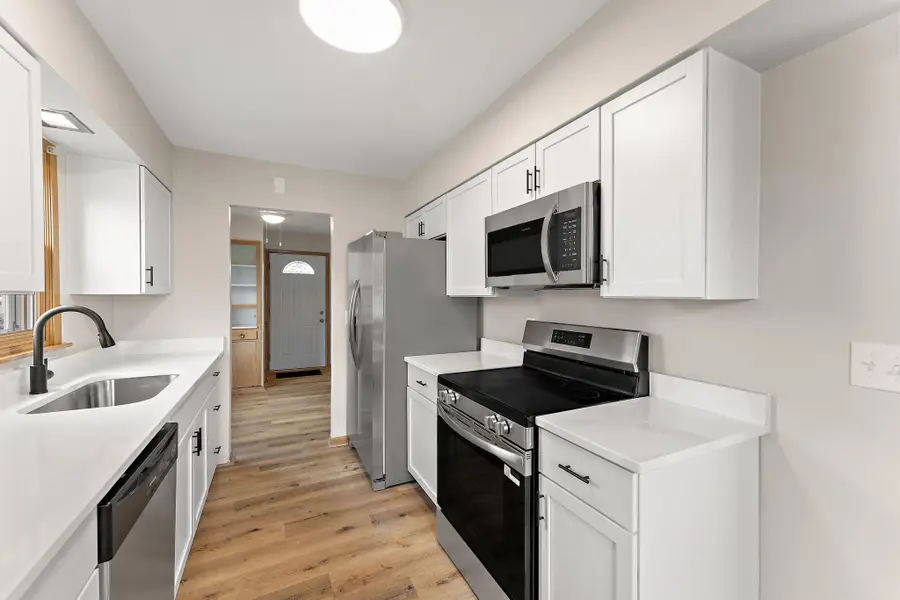 136 Panorama Avenue, Fridley, MN 55421 - #3