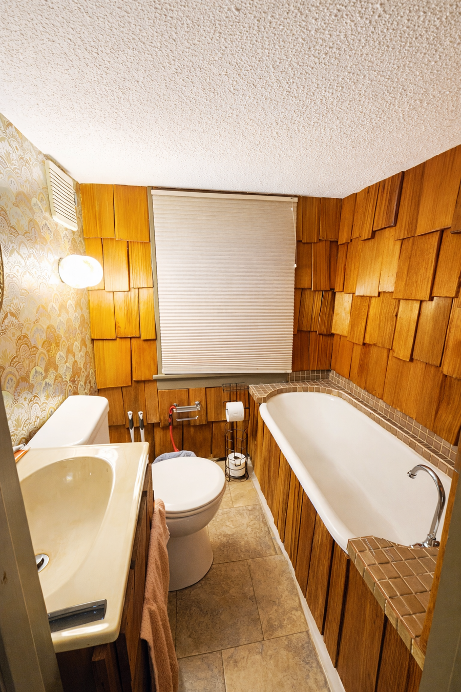 2047 Nokomis Avenue, Saint Paul, MN 55119 - #3