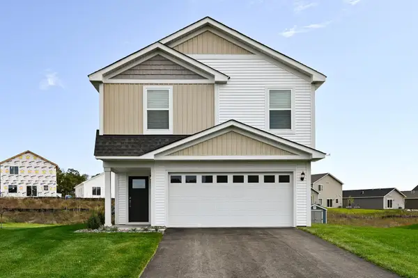 608 Redwood Loop N, Cambridge, MN 55008