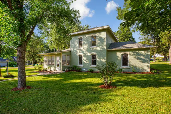 219 Davis Street, Le Sueur, MN 56058