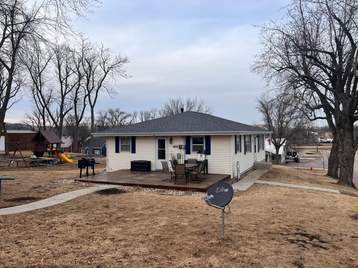 102 Grant Street S, Lake Benton, MN 56149 - #1