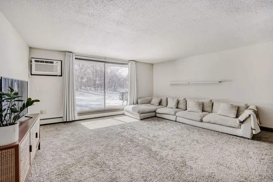 1640 Highway 36 W #138, Roseville, MN 55113 - #3