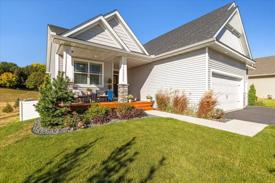 6484 Harkness Avenue S, Cottage Grove, MN 55016 - #2