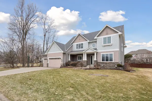 9328 Woodridge Way, Savage, MN 55378