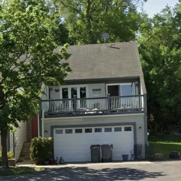 313 E Lake Street, Waconia, MN 55387