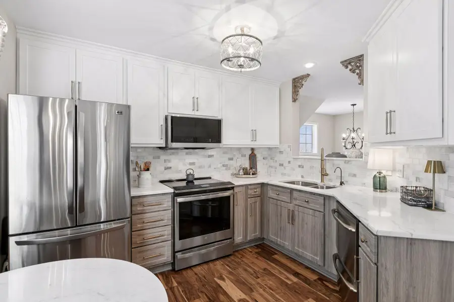 18913 96th Avenue N, Maple Grove, MN 55311 - #2