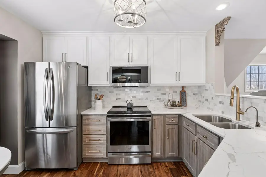 18913 96th Avenue N, Maple Grove, MN 55311 - #3