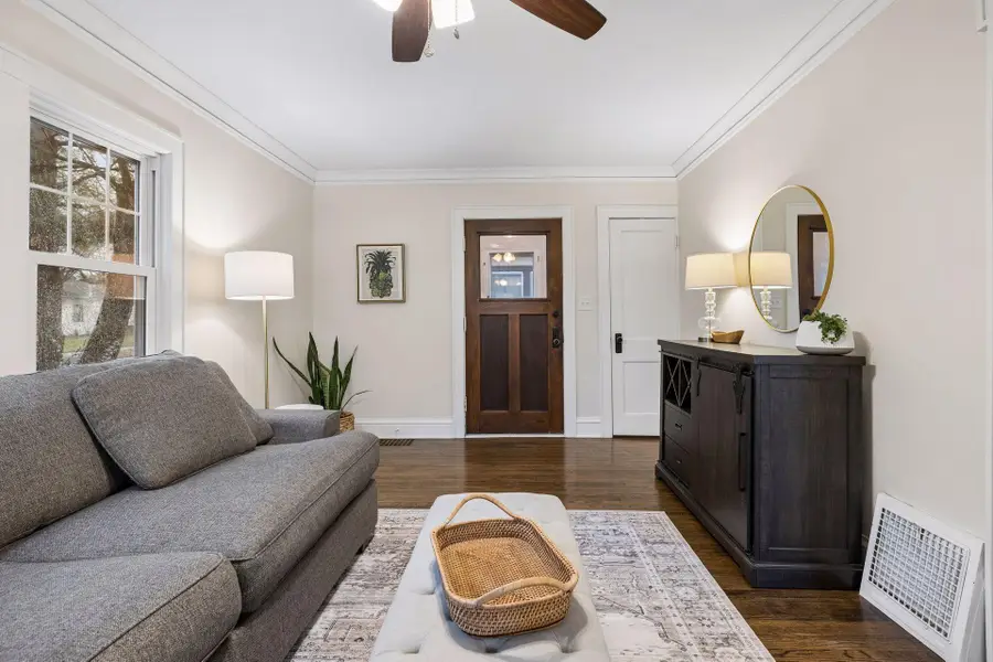 2134 Scheffer Avenue, Saint Paul, MN 55116 - #2