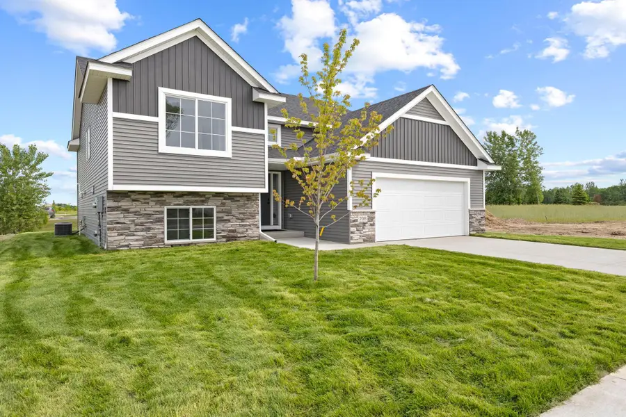 706 Margaret Lane Ne, Isanti, MN 55040 - #3