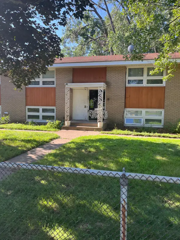 1107 57th Avenue N, Brooklyn Center, MN 55430