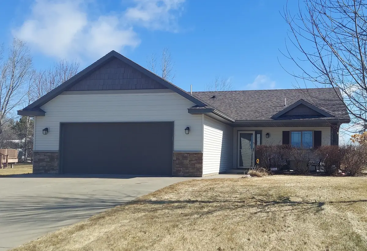 2084 Sandstone Loop N, Sartell, MN 56377 - #1