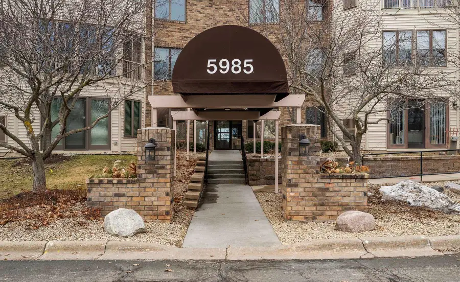 5985 Rowland Road #204, Minnetonka, MN 55343 - #3