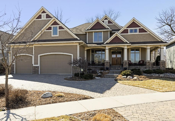 9951 Vagabond Court N, Maple Grove, MN 55311