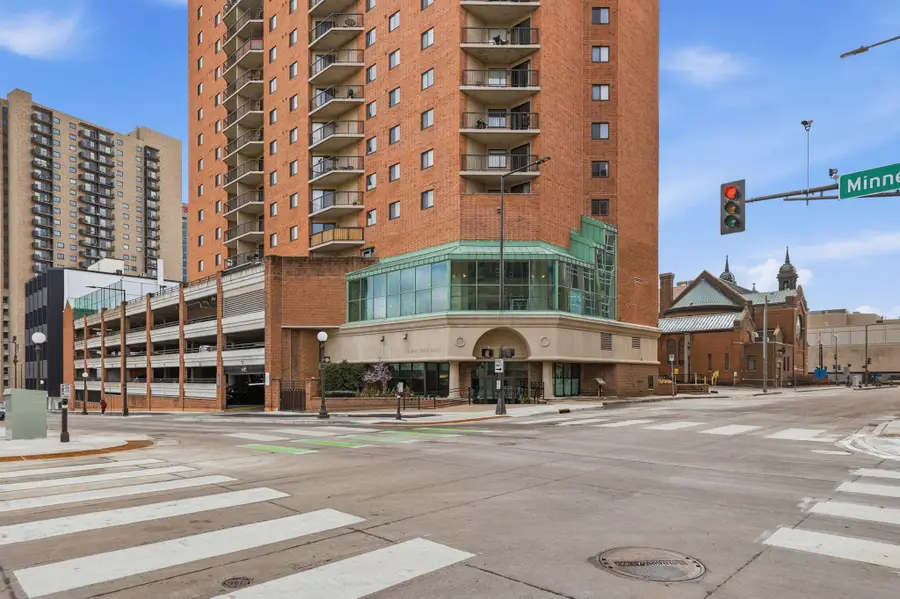 78 10th Street E #1702, Saint Paul, MN 55101 - #2