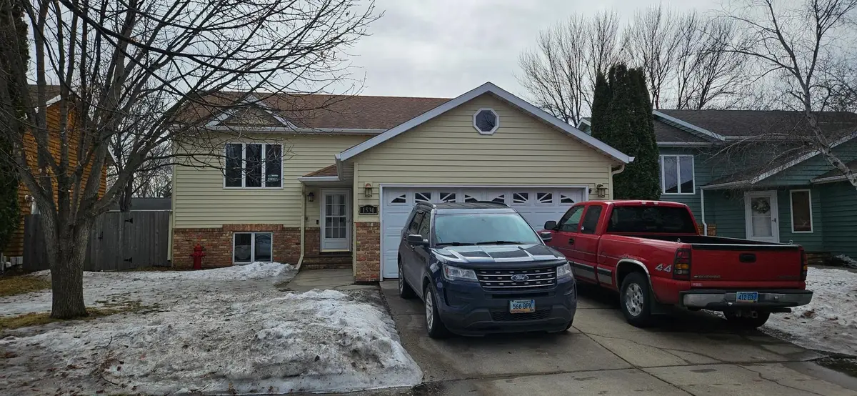 1530 29th Avenue S, Fargo, ND 58103 - #1