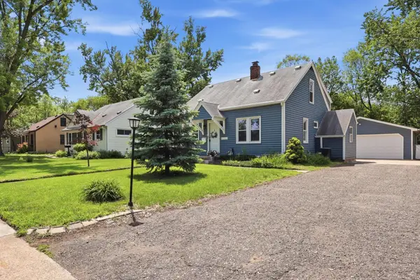 8352 Nicollet Avenue S, Bloomington, MN 55420
