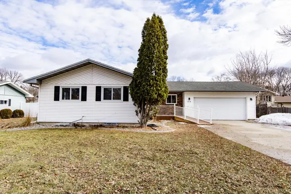410 Horn Avenue, Moorhead, MN 56560