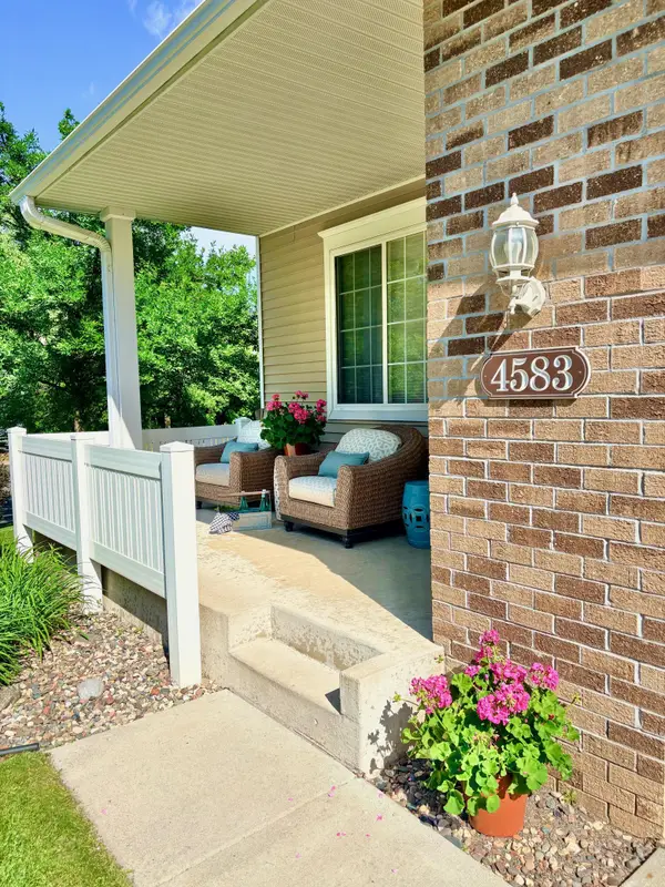 4583 Blaine Avenue #1504, Inver Grove Heights, MN 55076