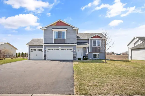 904 Palm Circle, Annandale, MN 55302