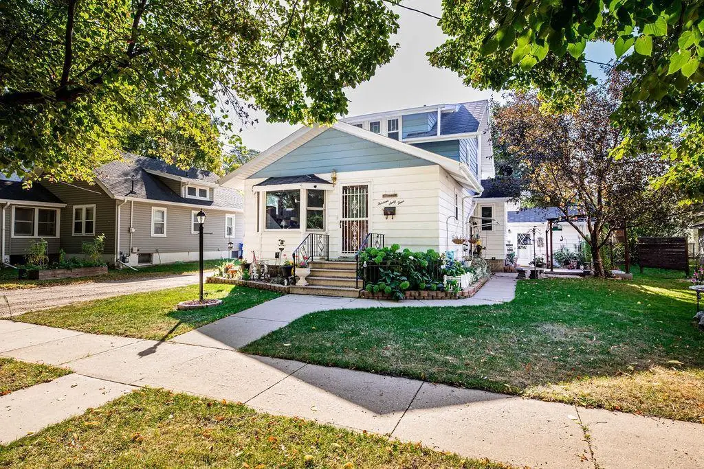 1364 12th Avenue S, Fargo, ND 58103 - #1