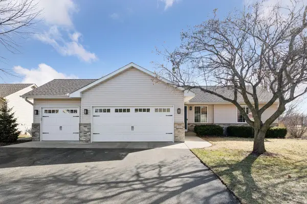 1485 Fireside Road, Waconia, MN 55387