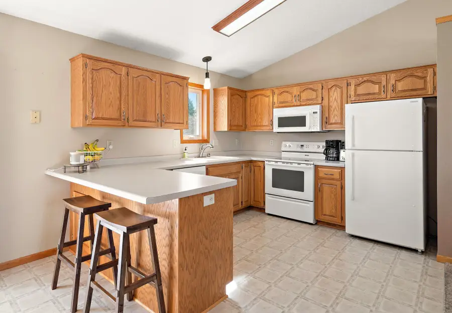 1315 Science Avenue Nw, New Prague, MN 56071 - #3